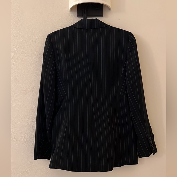 Anne Klein 2 piece pinstripe black suit 2P with 4P pants - Picture 15 of 16